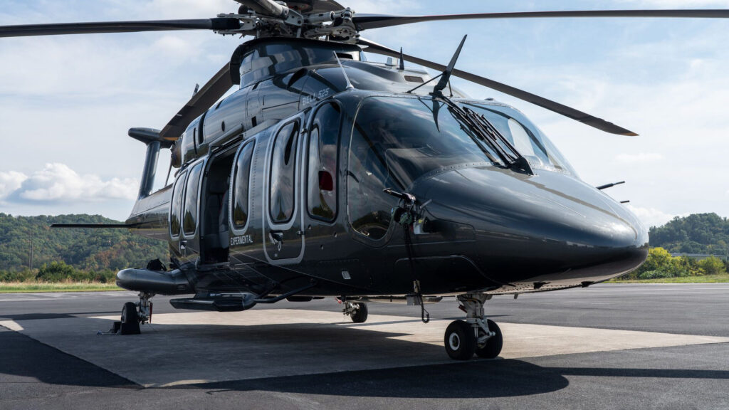 Bell 525 helicopter